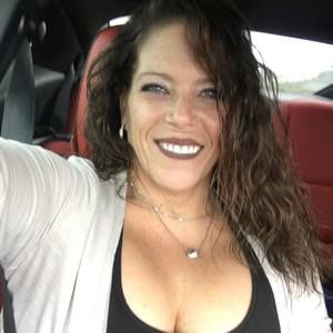 Meet your Posher, Dana